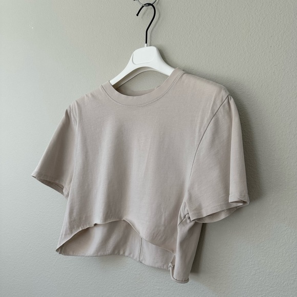 Fear of God FOG Essentials T-Shirt Cropped
Light Beige size S - Picture 7 of 8